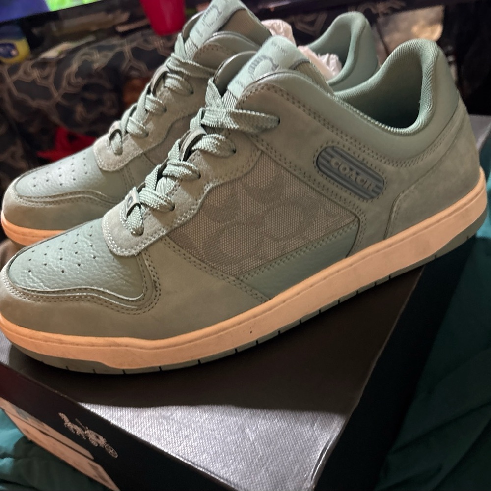 NIB Coach Aquamarine Leather , Signature Printed Sneakers,!size 9.5D - Picture 2 of 9